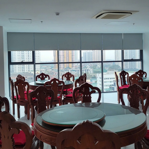 Lắp Đặt Rèm Cuốn Cản Nắng Cửa Sổ Học Viện Hậu Cần Tại Phường Bồ Đề, Hà Nội 4 Rèm cuốn cản sáng cửa kính